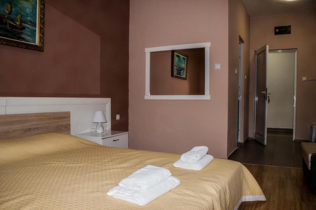 Hotel Noy Golden Sands Exterior photo